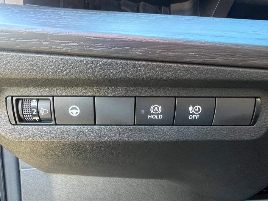 Used 2024 Nissan Ariya FWD image 14