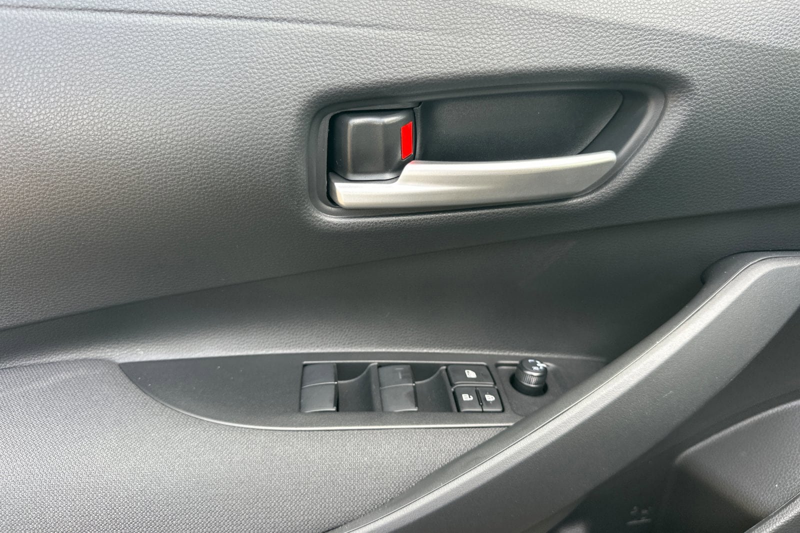 Certified 2026 Toyota Corolla SE w/ SE Premium Package FWD image 11