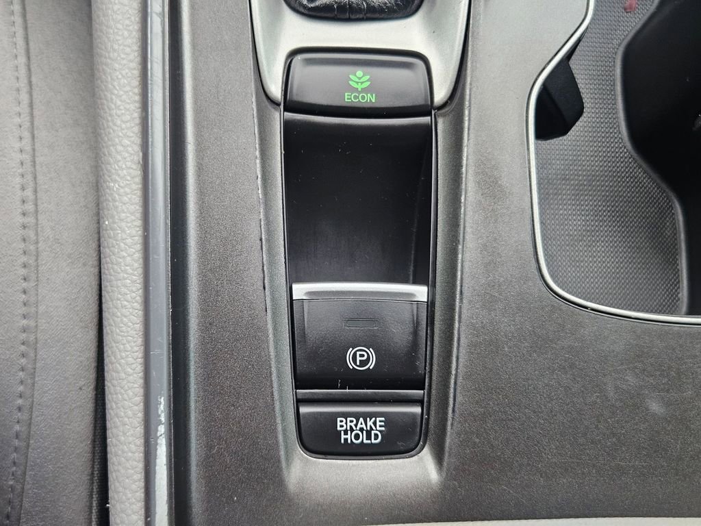 Used 2019 Honda Accord LX image 24