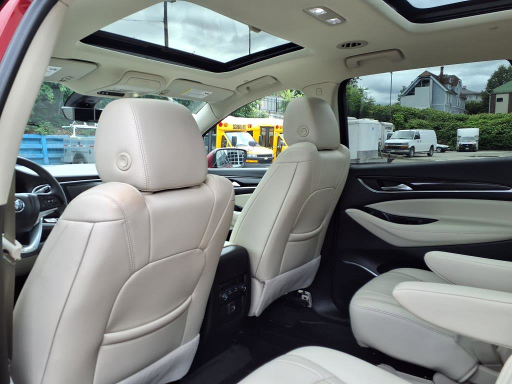 Used 2022 Buick Enclave Essence w/ Experience Buick Package image 17