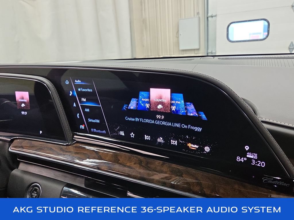 Used 2021 Cadillac Escalade Sport Platinum AWD/4WD image 16