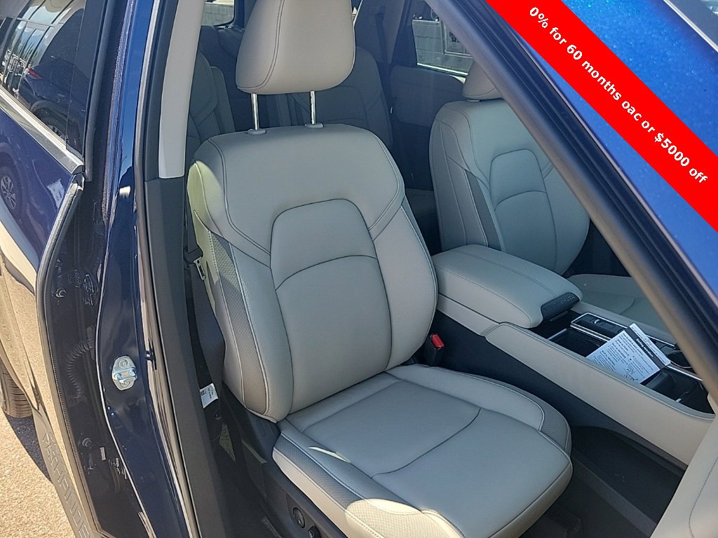 New 2025 Nissan Pathfinder SL w/ SL Premium Package image 47