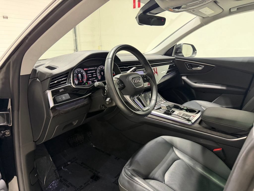 Used 2023 Audi Q8 Premium AWD/4WD image 11