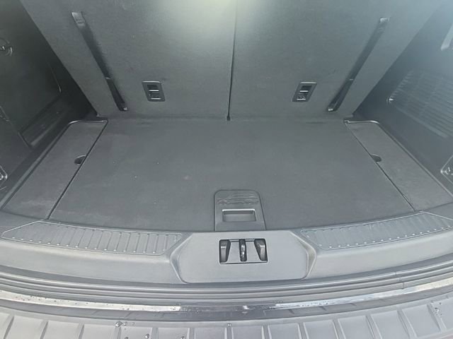 Used 2021 Ford Explorer XLT w/ Equipment Group 202A image 30