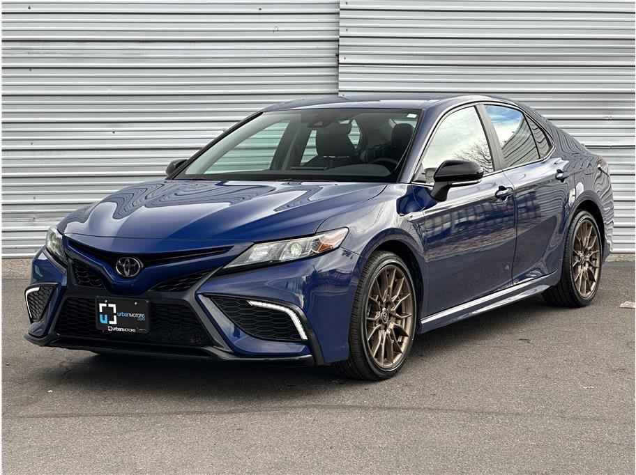 Used 2024 Toyota Camry SE AWD/4WD image 6