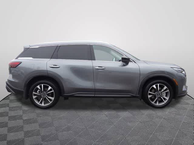 Certified 2025 INFINITI QX60 Luxe AWD/4WD image 4