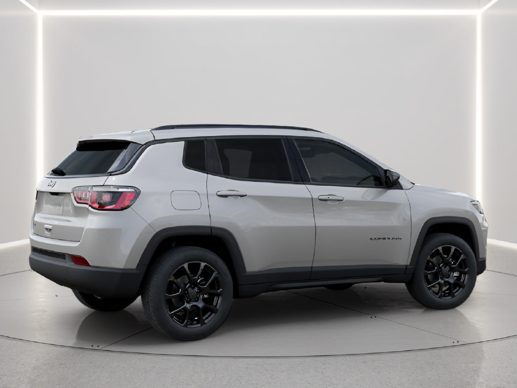 New 2026 Jeep Compass Latitude AWD/4WD image 3
