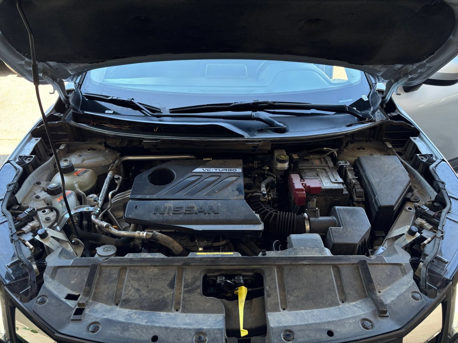 Used 2025 Nissan Rogue SV FWD image 33