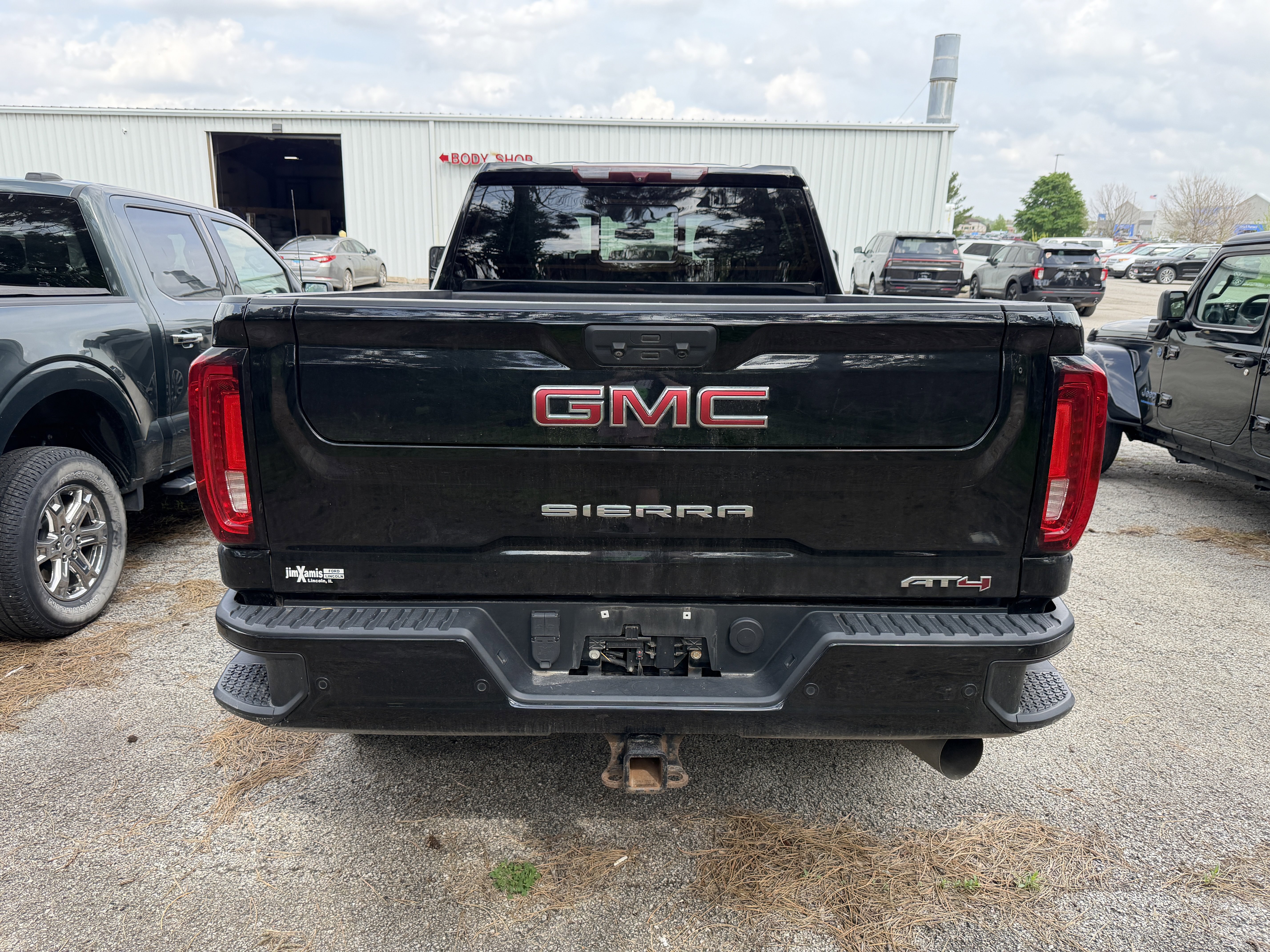 Used 2020 GMC Sierra 2500 AT4 w/ AT4 Premium Package AWD/4WD image 7