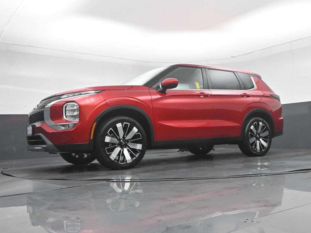 Used 2025 Mitsubishi Outlander AWD image 66