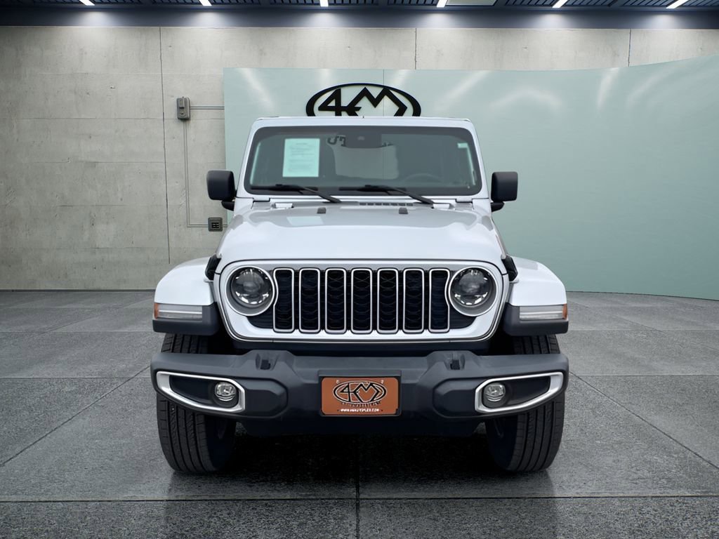 Used 2024 Jeep Wrangler Unlimited Sahara AWD/4WD image 8