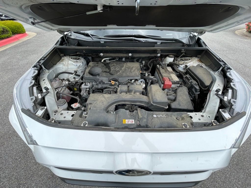 Used 2024 Toyota RAV4 LE FWD image 32