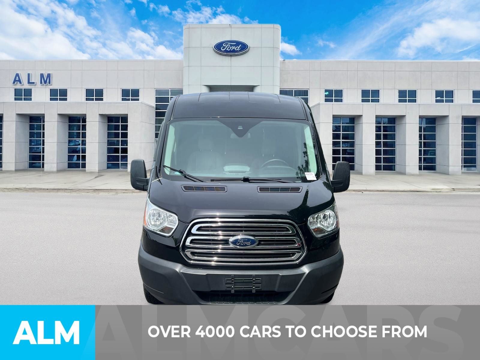 Used 2019 Ford Transit 350 XLT RWD image 2