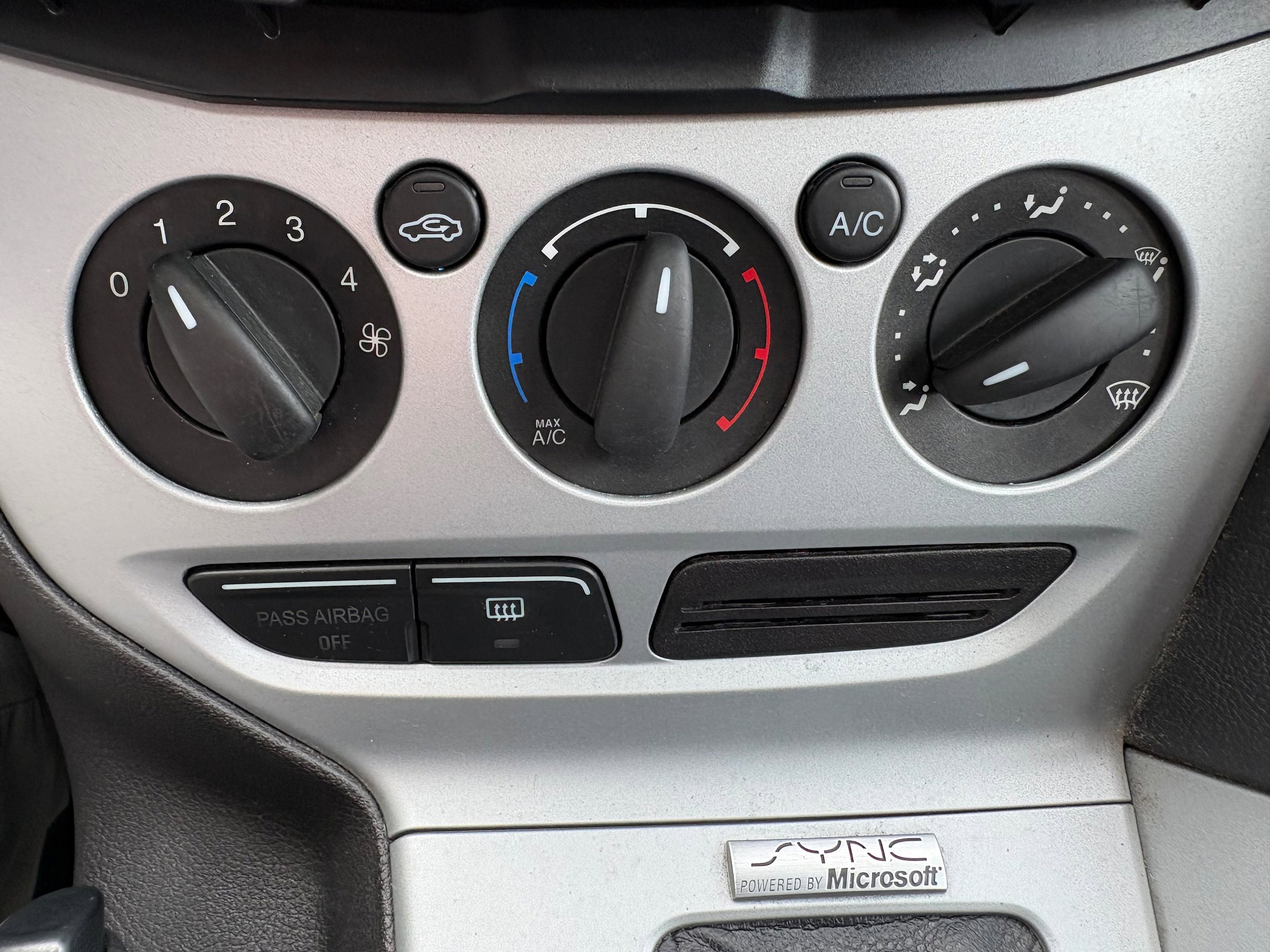 Used 2014 Ford Focus SE w/ Equipment Group 201A image 36