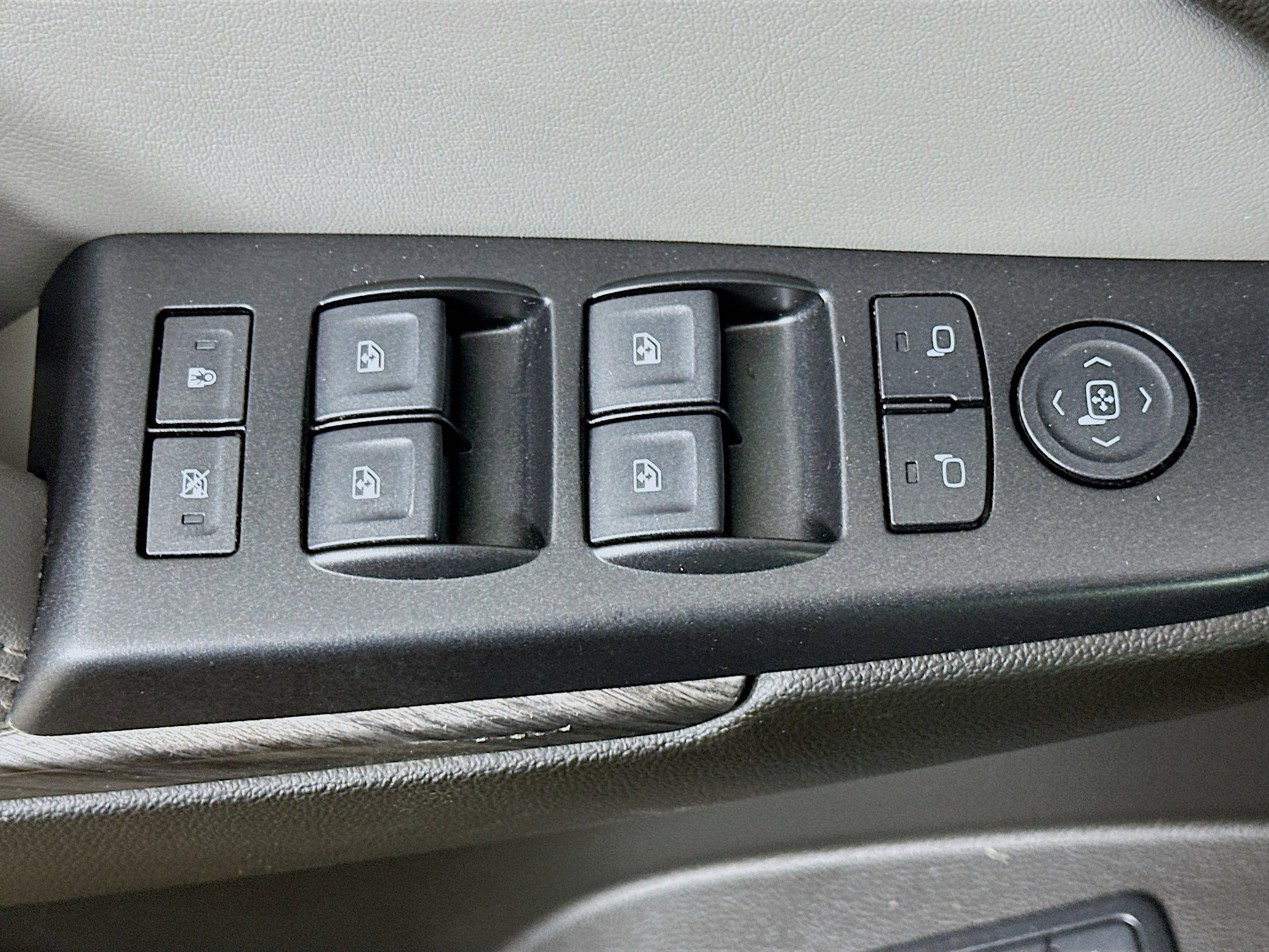 Used 2019 Chevrolet Tahoe LT image 15