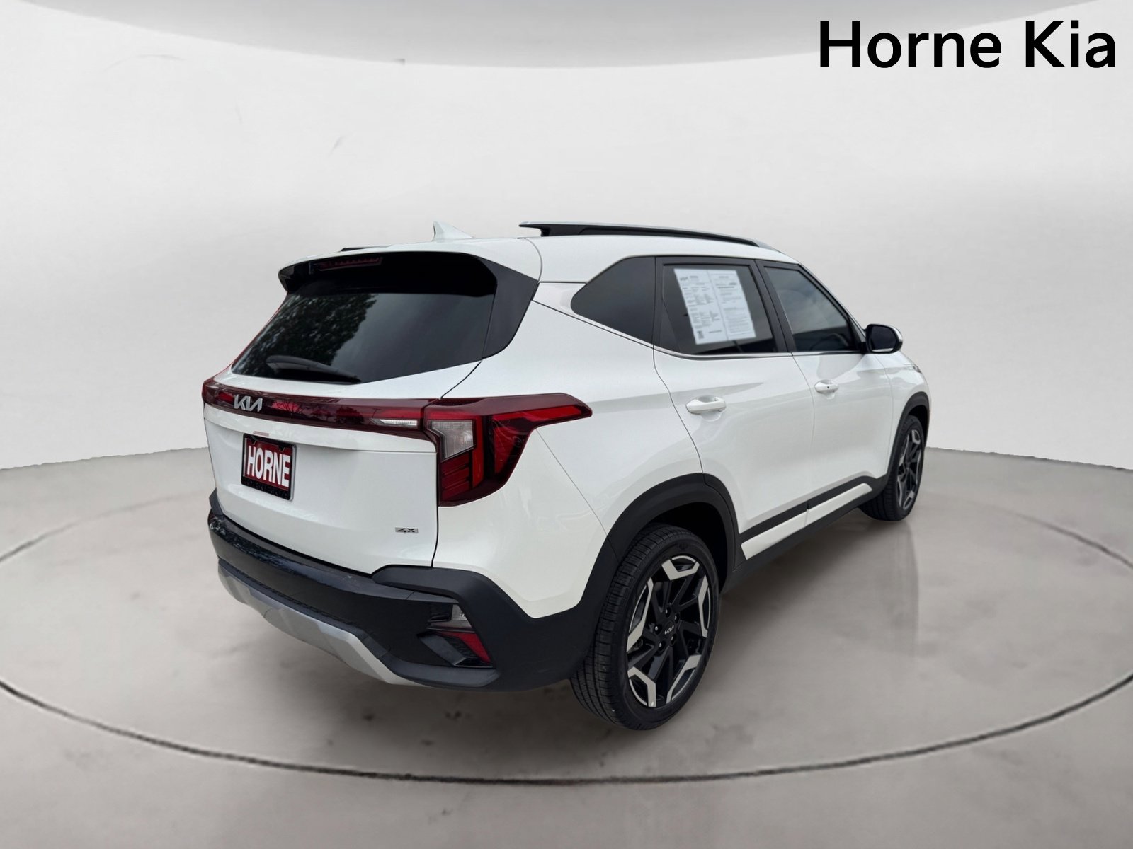 Certified 2024 Kia Seltos SX image 4