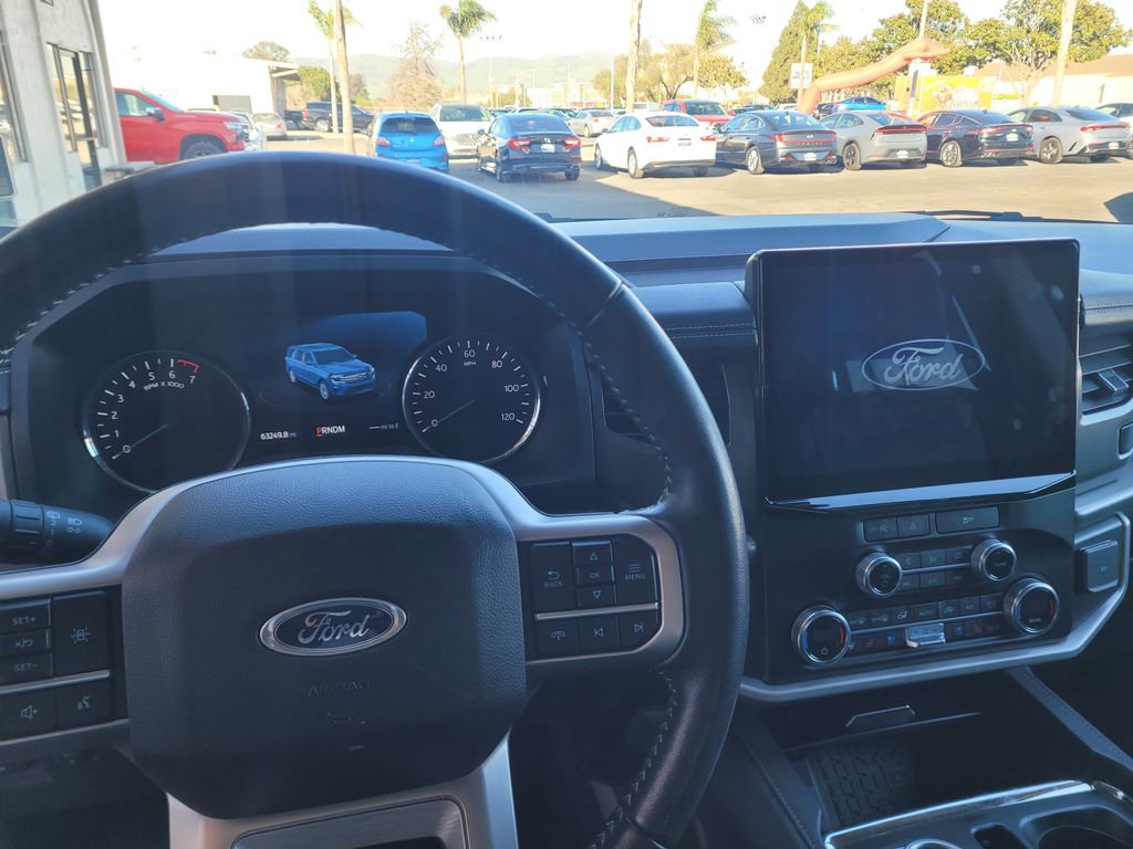 Used 2024 Ford Expedition XLT image 10