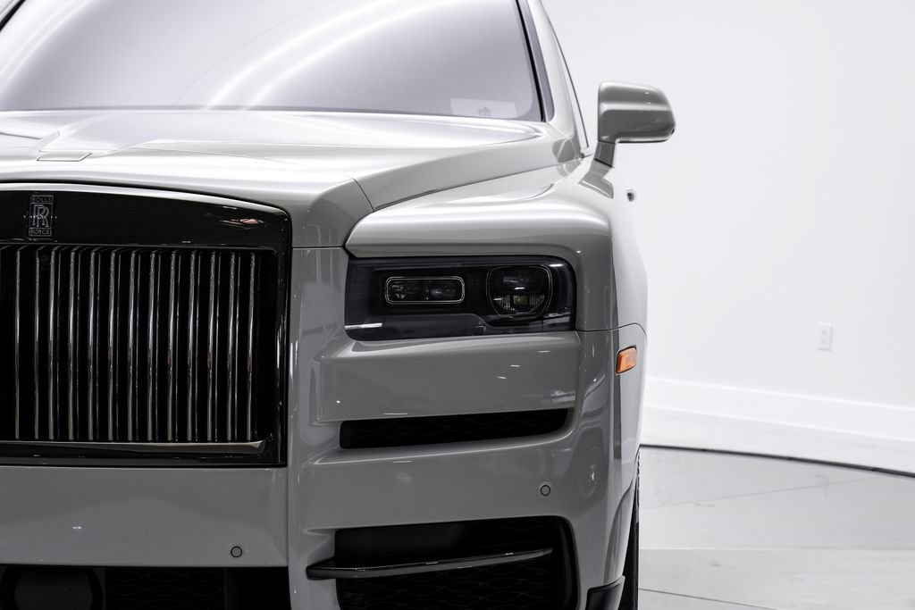Used 2022 Rolls-Royce Cullinan Black Badge AWD/4WD image 47