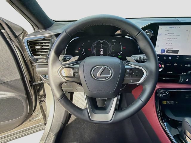Used 2024 Lexus NX 350h AWD image 39