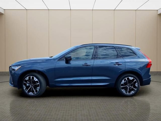 New 2026 Volvo XC60 B5 Plus w/ Protection Package Premier image 4
