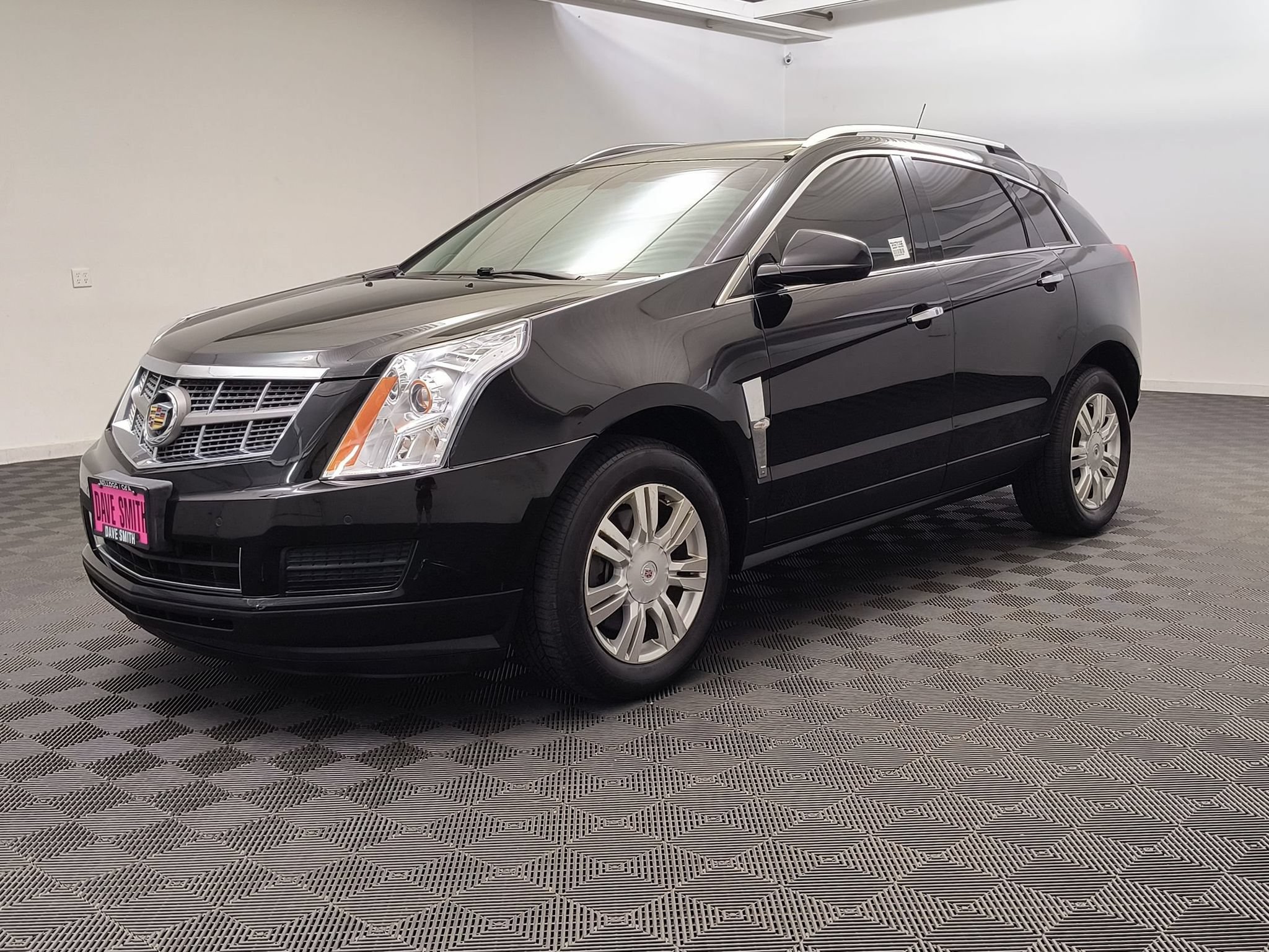 Used 2011 Cadillac SRX Luxury FWD image 1