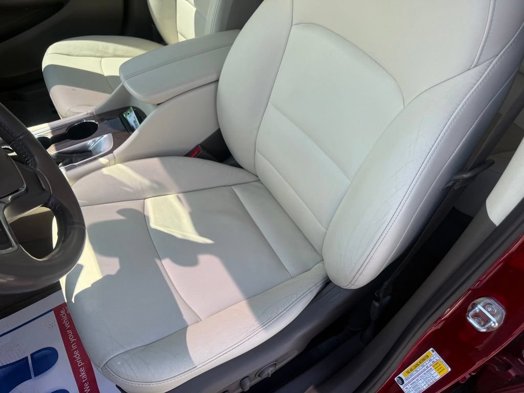Used 2021 Chevrolet Malibu LT w/ Leather Package FWD image 21