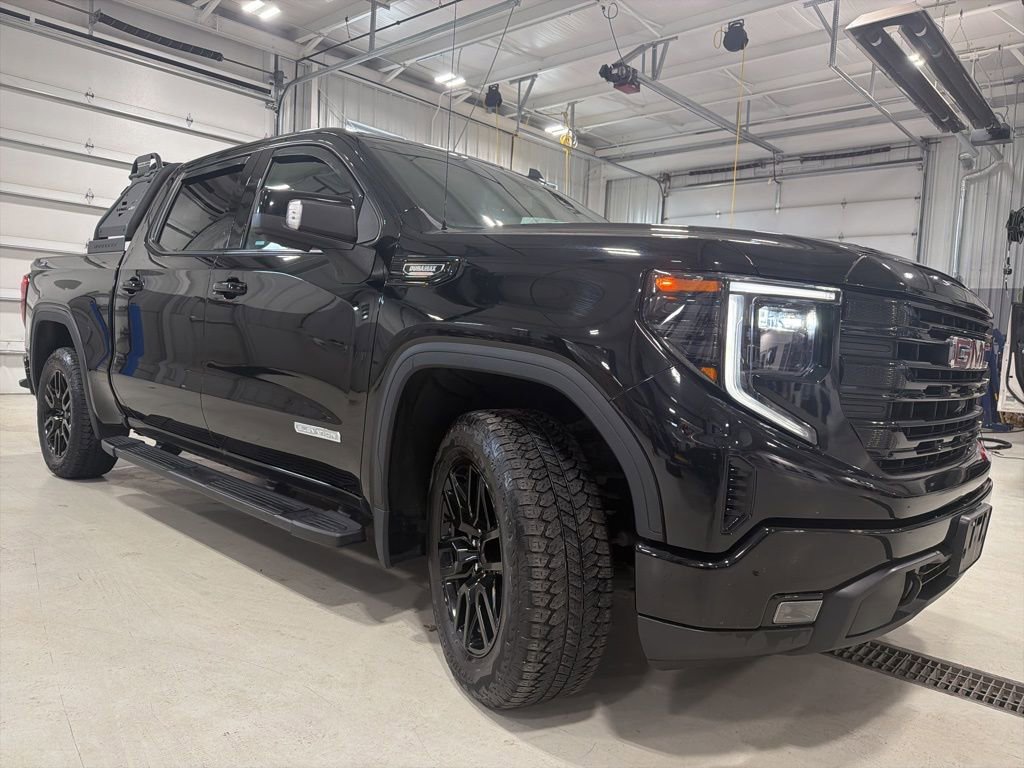 Used 2022 GMC Sierra 1500 Elevation w/ Elevation Premium Package AWD/4WD image 17