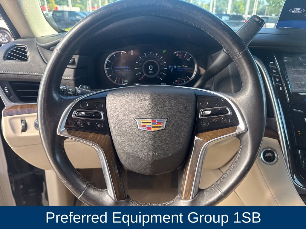 Used 2020 Cadillac Escalade Luxury AWD/4WD image 21