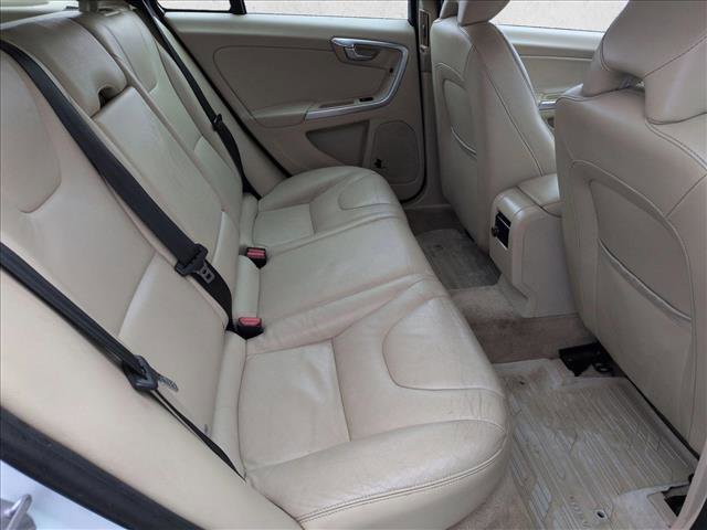 Used 2015 Volvo V60 T5 Premier w/ Protection Package image 20
