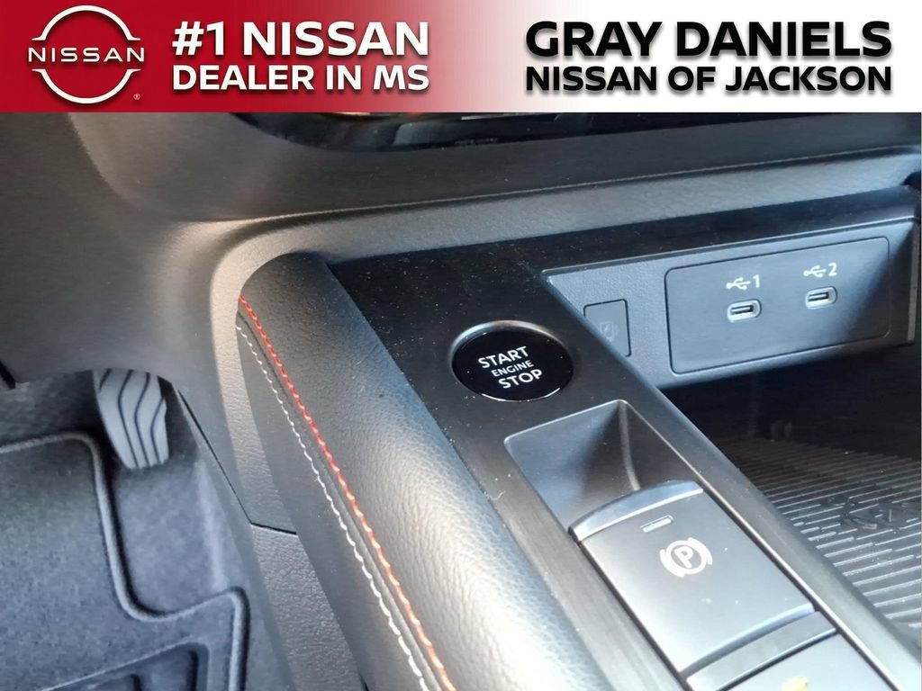 New 2025 Nissan Kicks SR AWD/4WD image 15