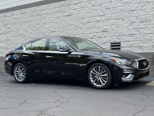 Used 2019 INFINITI Q50 Luxe w/ Essential Package (3.0T Luxe) RWD image 4
