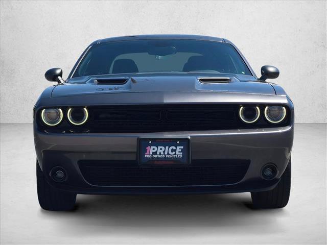 Used 2020 Dodge Challenger SXT w/ Blacktop Package RWD video 2