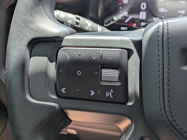 Used 2023 Land Rover Defender 110 X-Dynamic SE AWD/4WD image 24