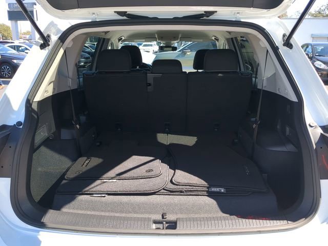 Certified 2024 Volkswagen Tiguan S image 9