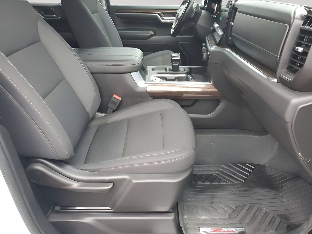 Used 2024 Chevrolet Silverado 1500 LT Trail Boss w/ Protection Package AWD/4WD image 19