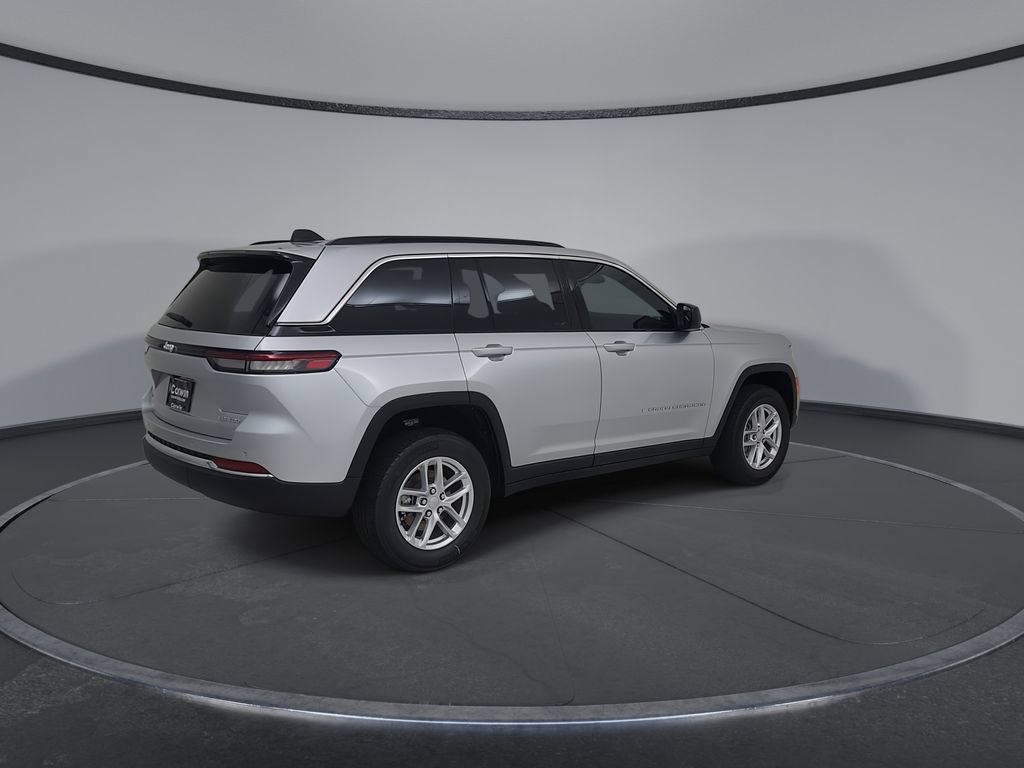 New 2026 Jeep Grand Cherokee Laredo X AWD/4WD image 15