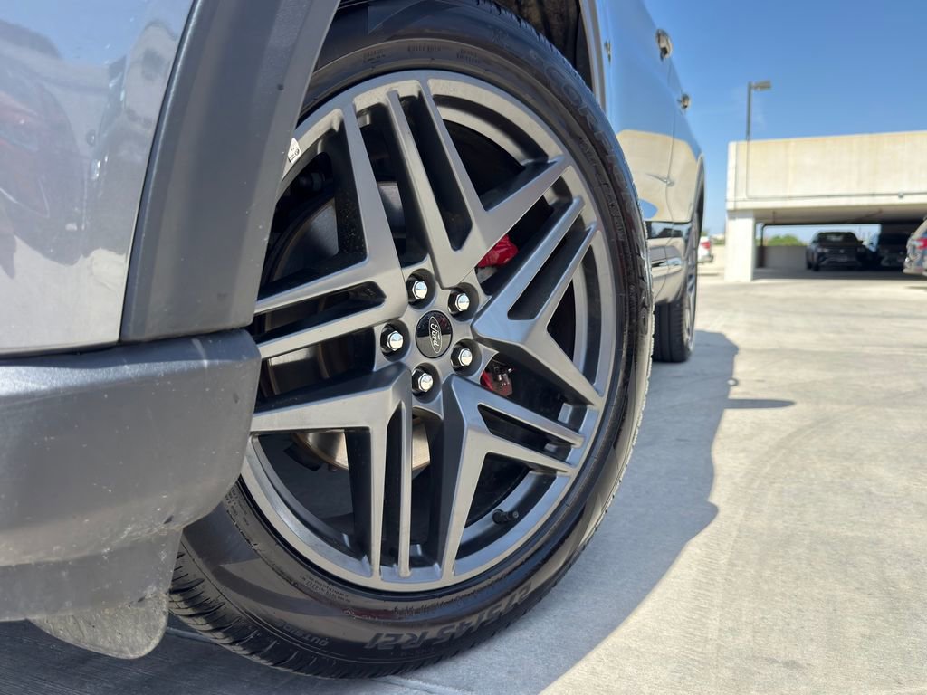 Used 2025 Ford Explorer ST-Line w/ ST-Line Street Pack image 5
