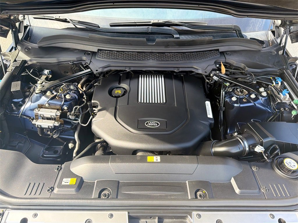 Used 2016 Land Rover Range Rover HSE image 33