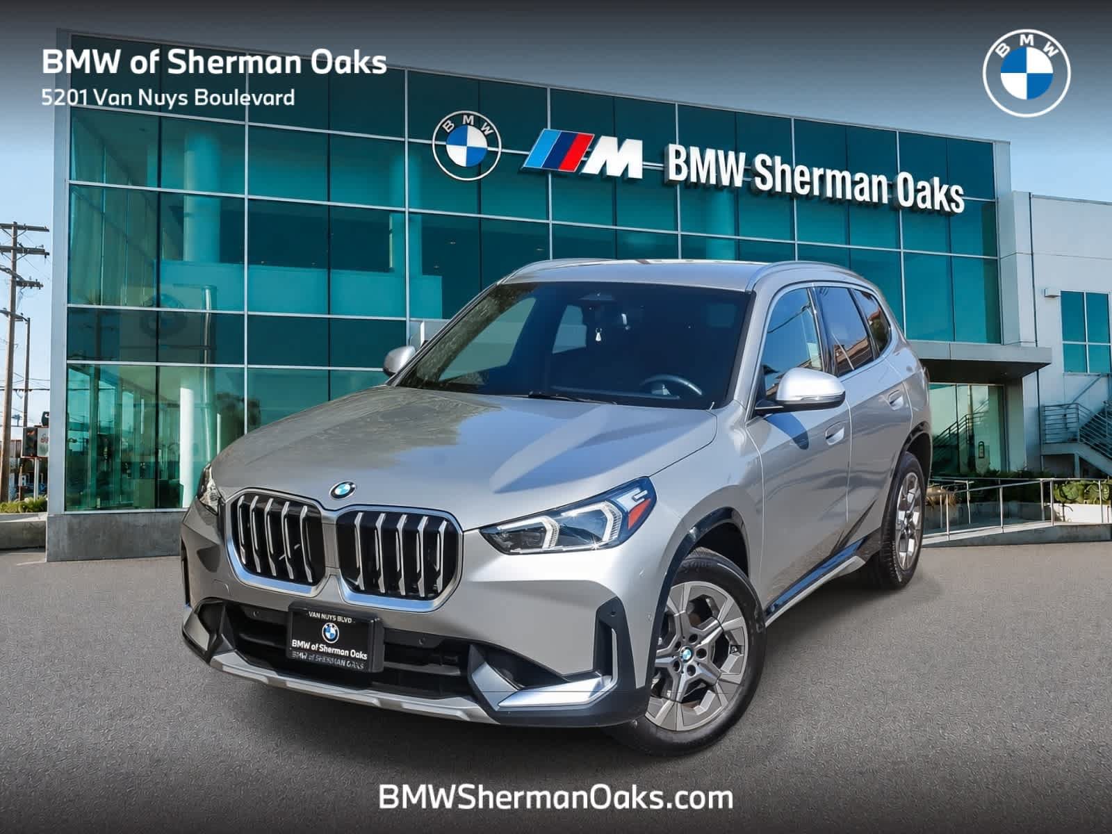 Used 2023 BMW X1 xDrive28i w/ Convenience Package AWD/4WD image 1