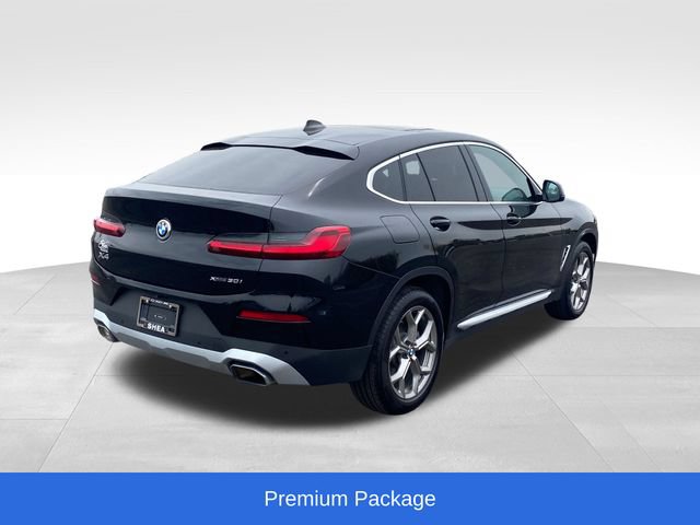 Used 2025 BMW X4 xDrive30i AWD/4WD image 3