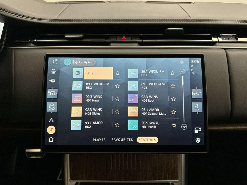 Certified 2025 Land Rover Range Rover Autobiography AWD/4WD image 28