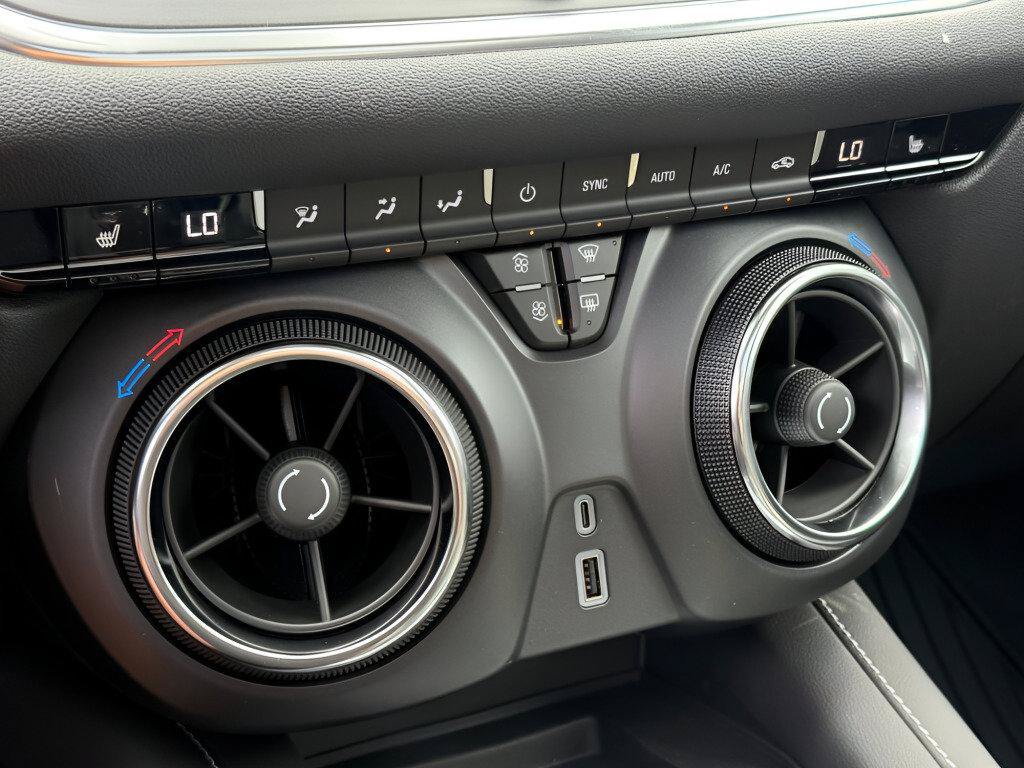 New 2026 Chevrolet Blazer LT w/ Sound & Technology Package AWD/4WD image 30