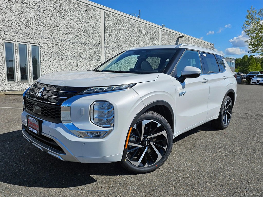 New 2025 Mitsubishi Outlander SEL image 1