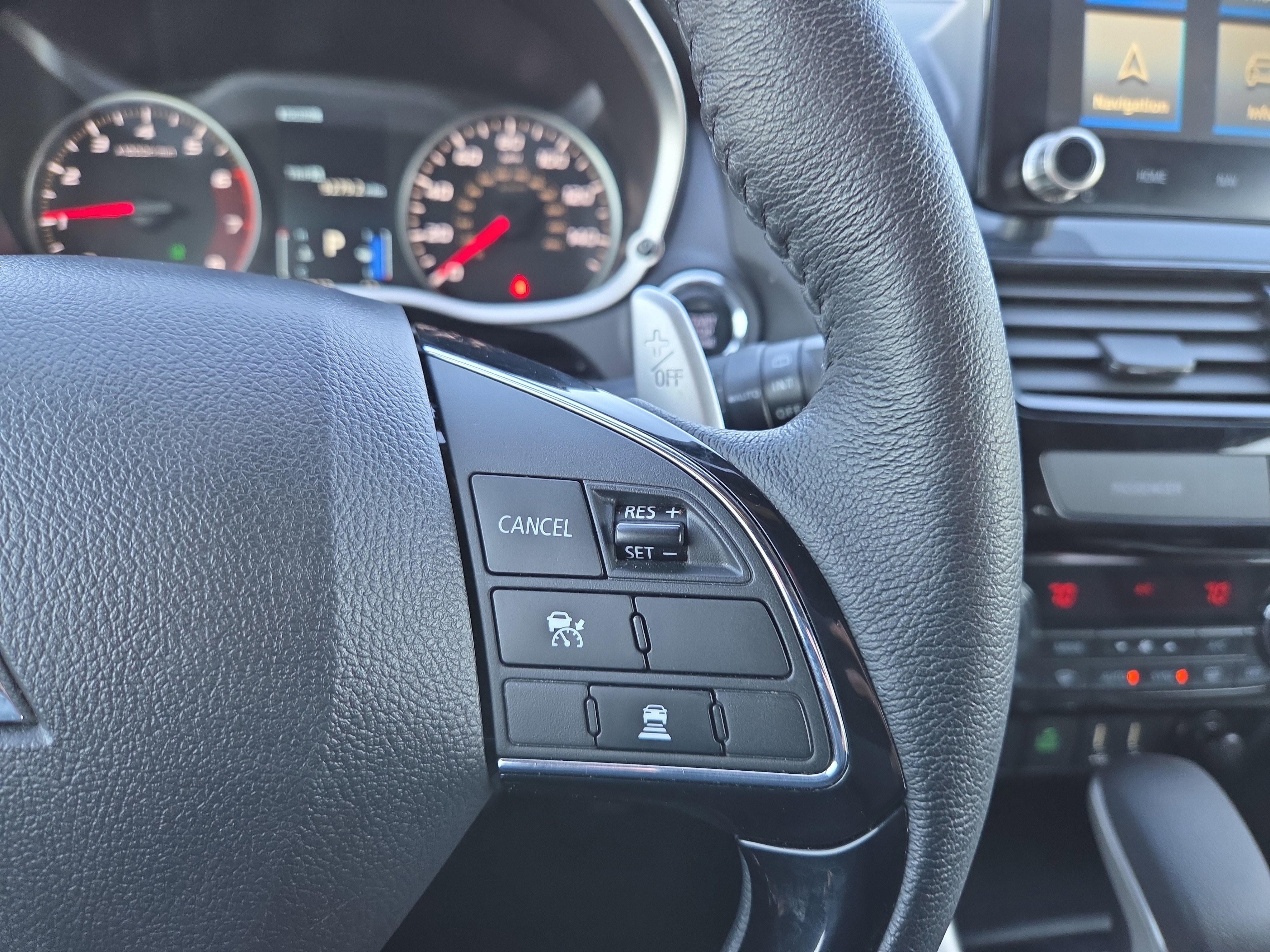 Used 2024 Mitsubishi Eclipse Cross SE image 12