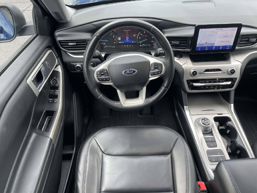 Used 2022 Ford Explorer XLT w/ Equipment Group 202A RWD image 23