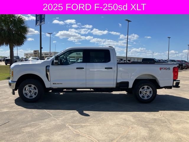 Used 2025 Ford F250 XLT w/ FX4 Off-Road Package image 4