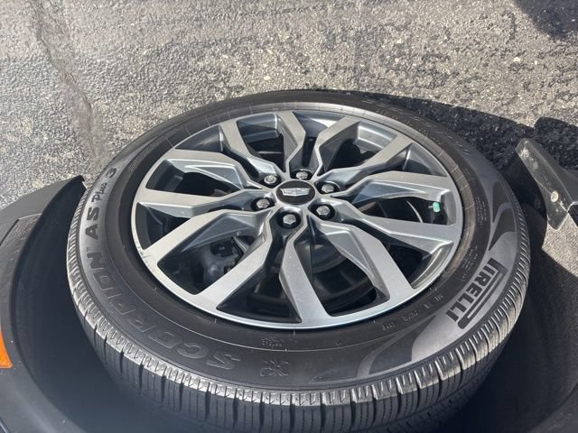 Used 2021 Cadillac XT5 Sportv w/ LPO, Floor Liner Package AWD/4WD image 28