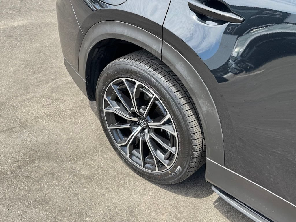 Certified 2025 MAZDA CX-70 Plug-In Hybrid w/ Premium Pkg AWD/4WD image 25