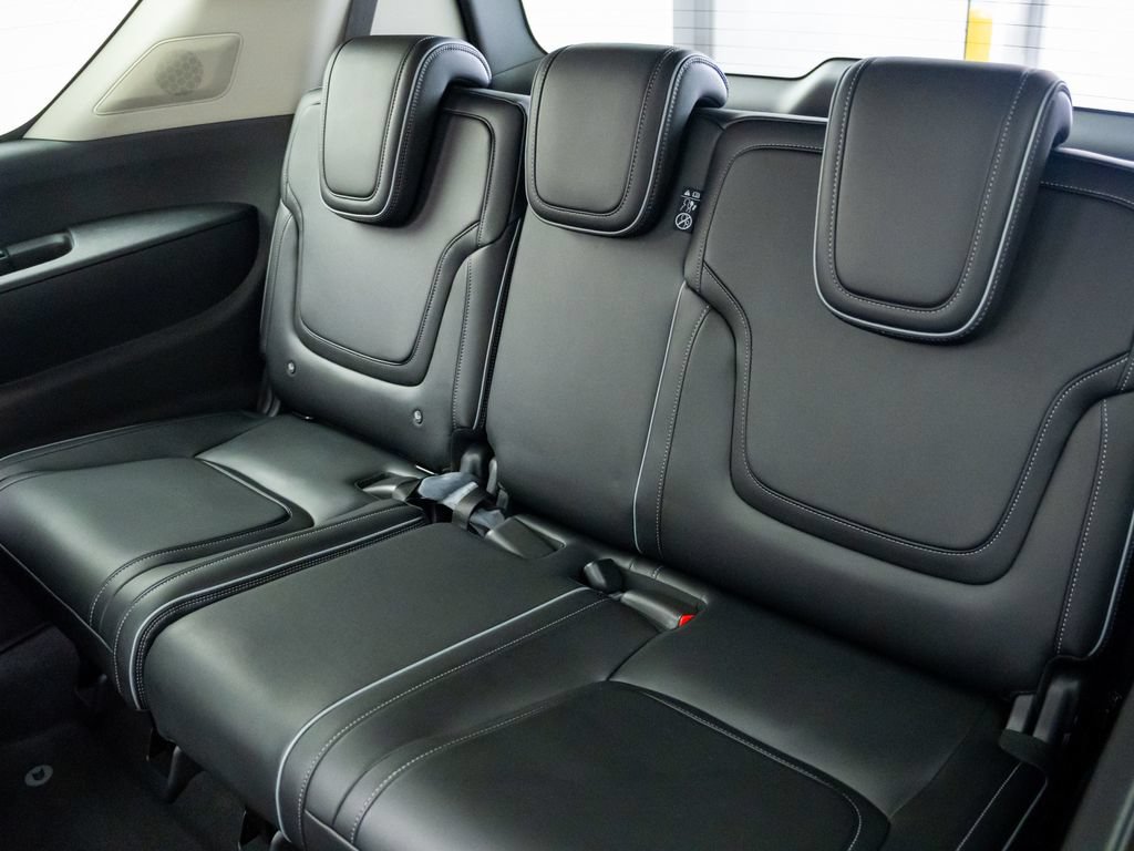 New 2027 INFINITI QX80 Luxe w/ Cargo Package AWD/4WD image 19