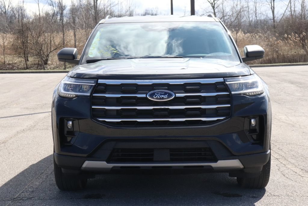New 2026 Ford Explorer Active w/ Active Comfort Package AWD/4WD image 3